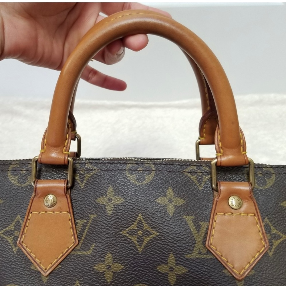 Authentic Louis Vuitton Speedy 35 Monogram